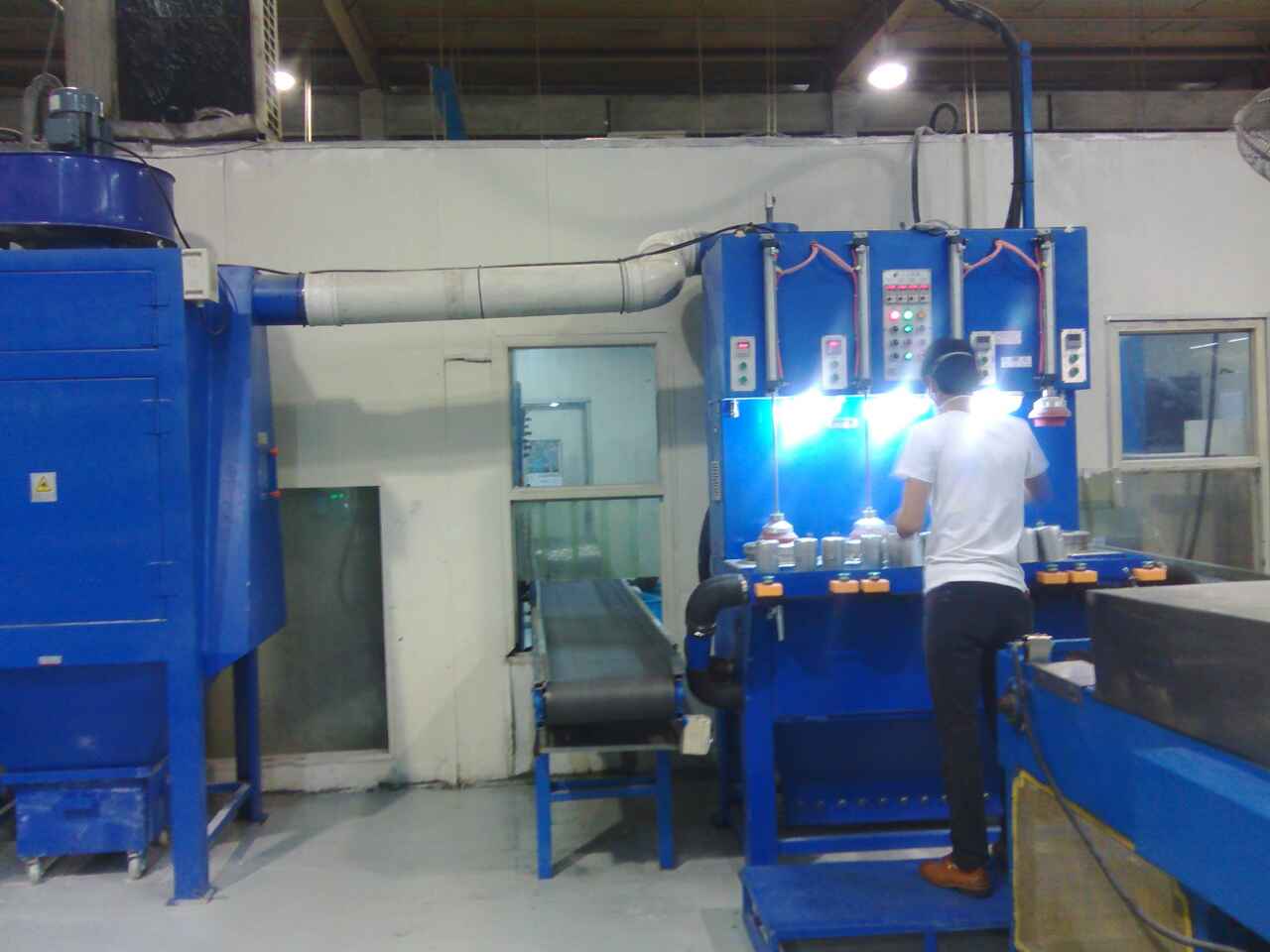 熱水壺、口杯內壁噴砂機